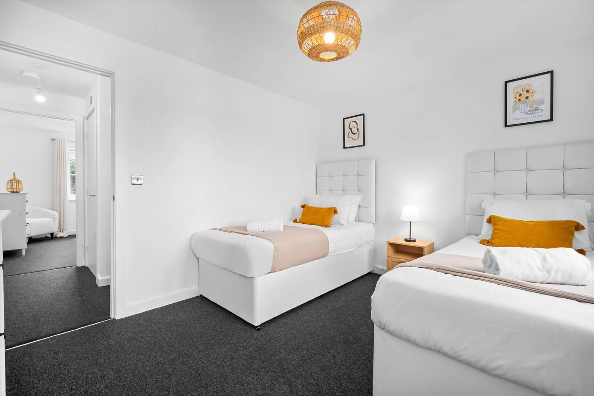 2 Bedroom House - Garden & Parking 2Gm - Wifi Birmingham Esterno foto